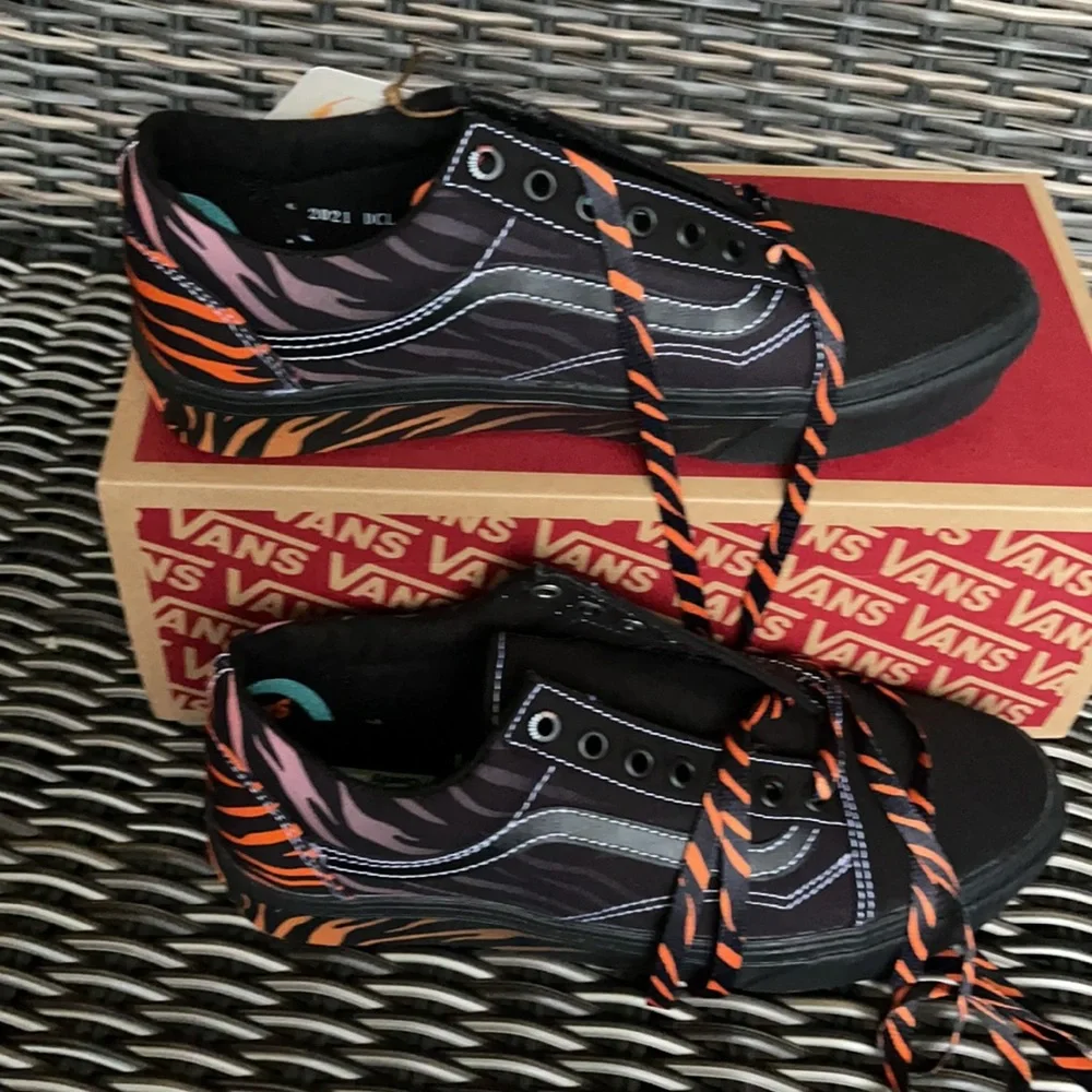 Vans Comfycush Old Sko Discovery Projectcatfade WMNS - Picture 2 of 16